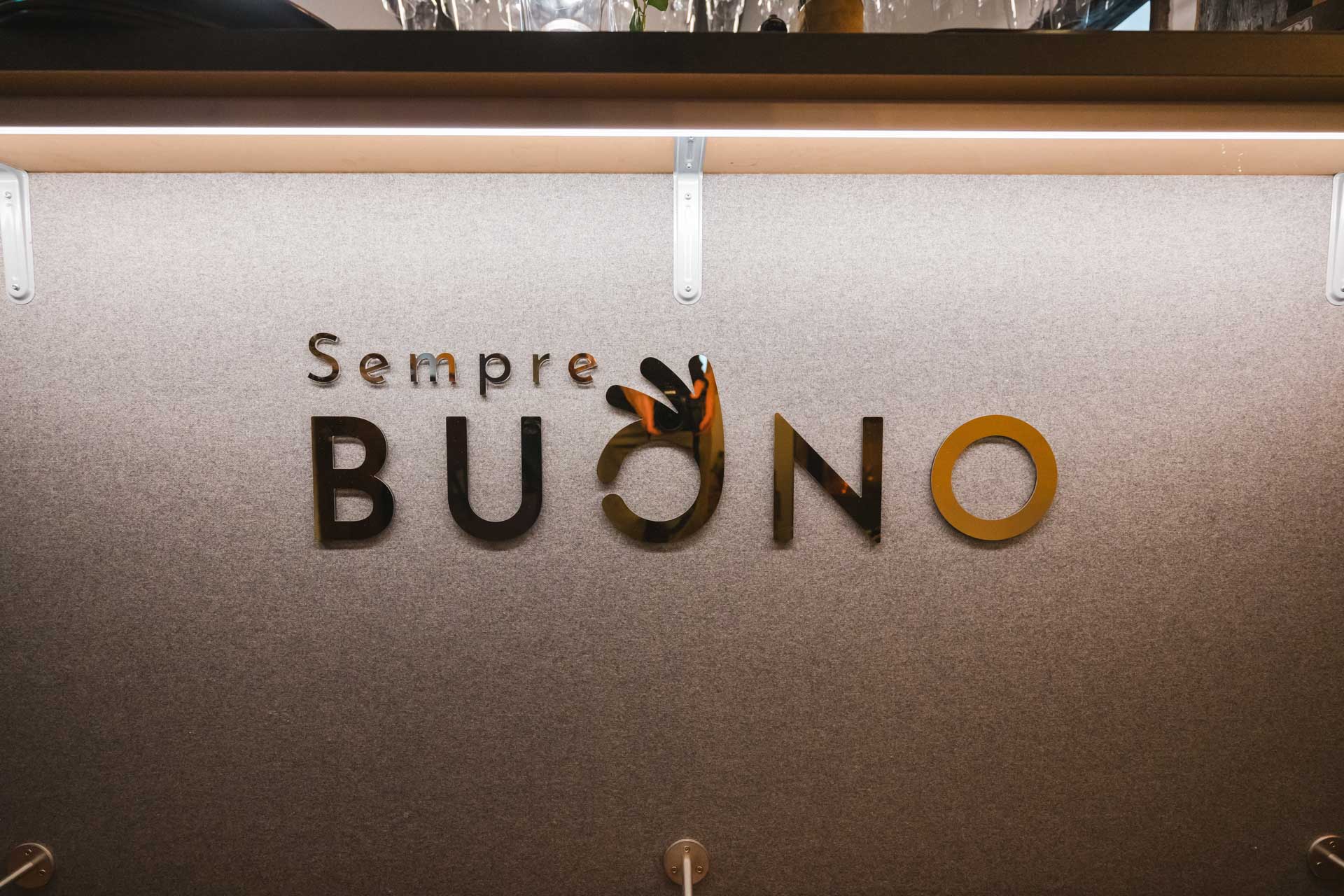 Das Logo von Sempre Buono dem Italiener in Altenmarkt im Pongau